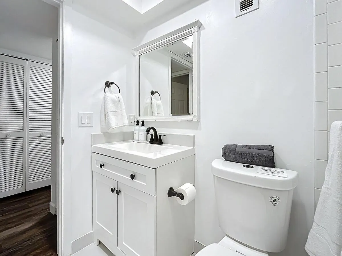 Clearwater Spacious Getaway- Comfort &Convenience