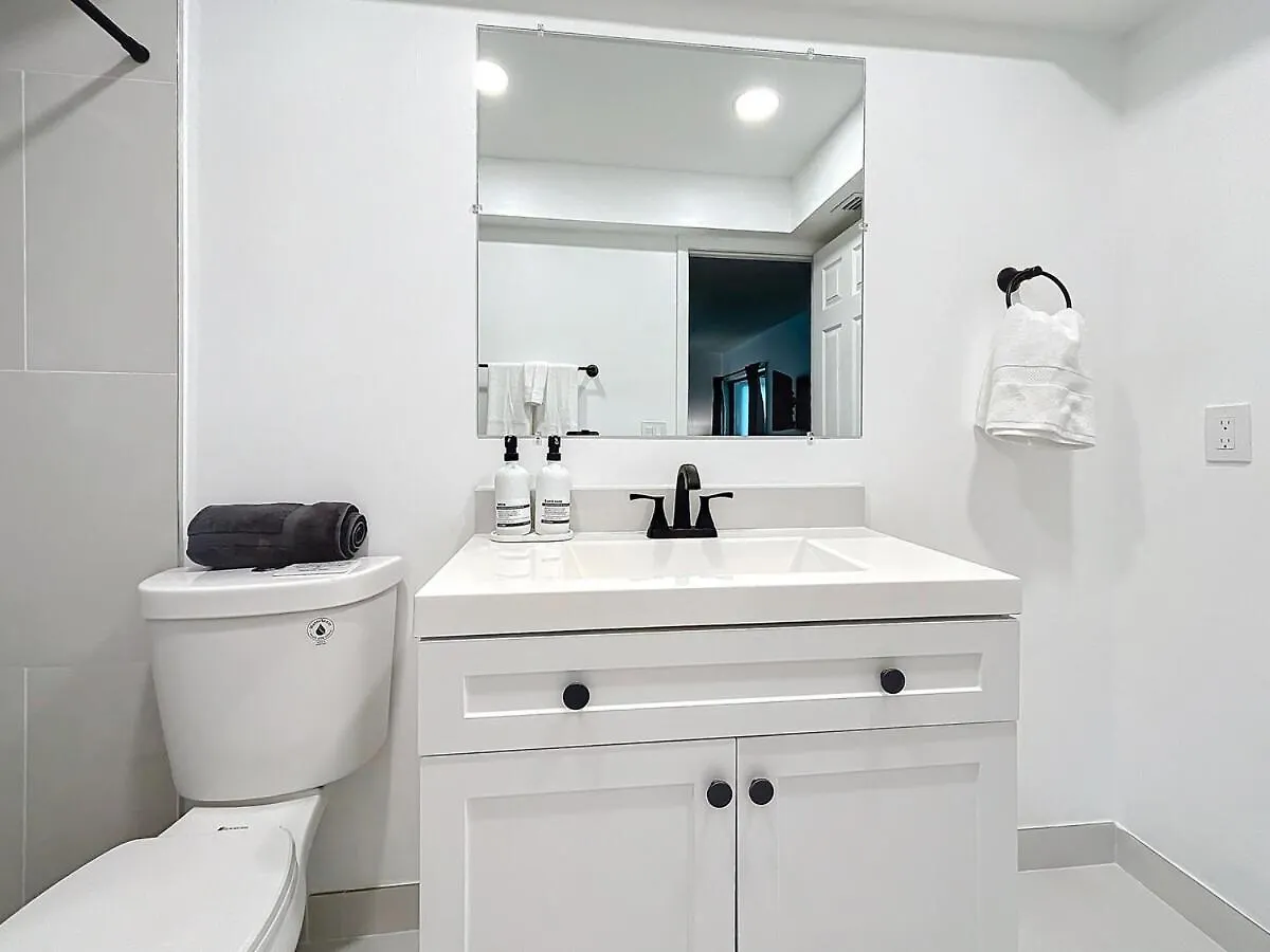 Clearwater Spacious Getaway- Comfort &Convenience 0*,  United States