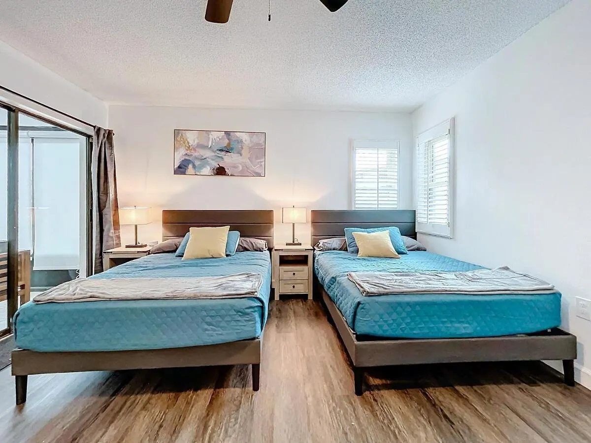 Clearwater Spacious Getaway- Comfort &Convenience