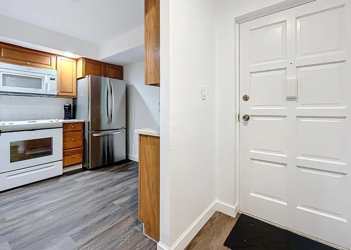 Clearwater Spacious Getaway- Comfort &Convenience United States