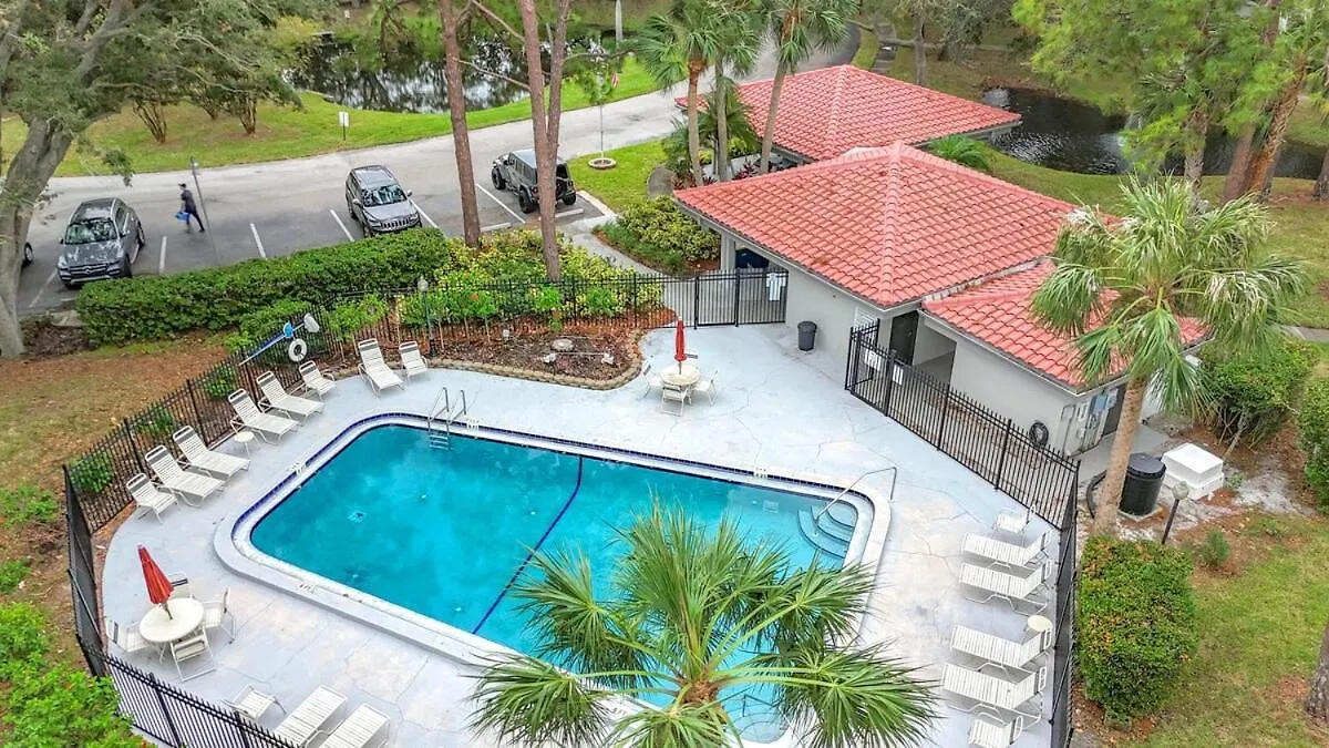 Clearwater Spacious Getaway- Comfort &Convenience United States